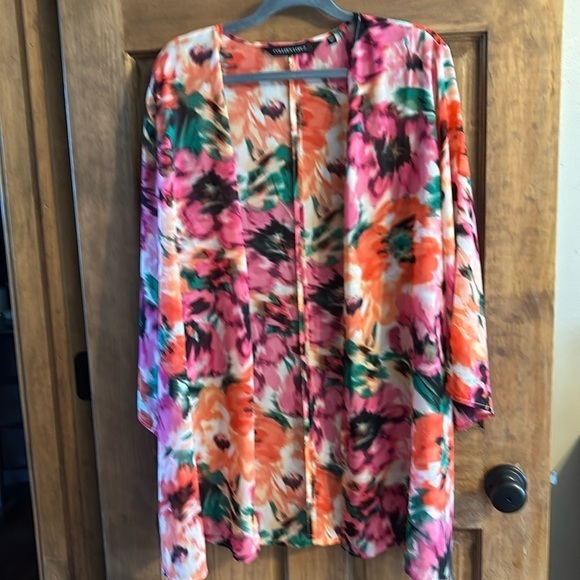 Colleen Lopez Tops - NWOT Colleen Lopez open front cover Pink & Orange floral sheer XL